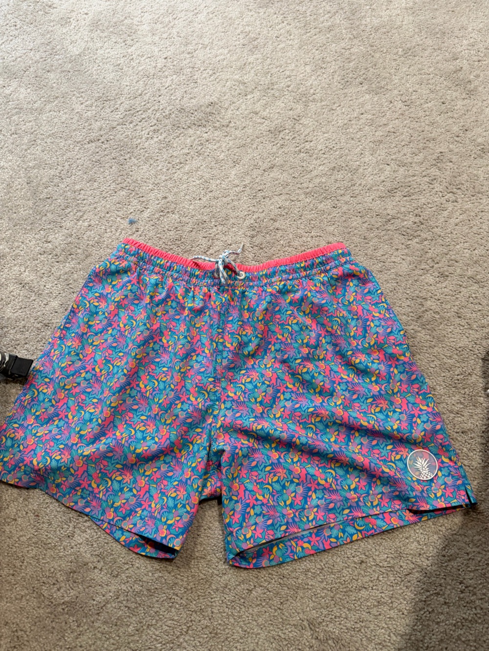 chubbies Men's Floral Swim Trunks in Blue and Pink